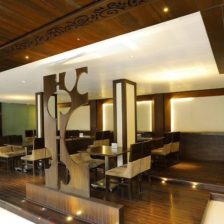 Collection O Satyan Inn Shirdi Extérieur photo