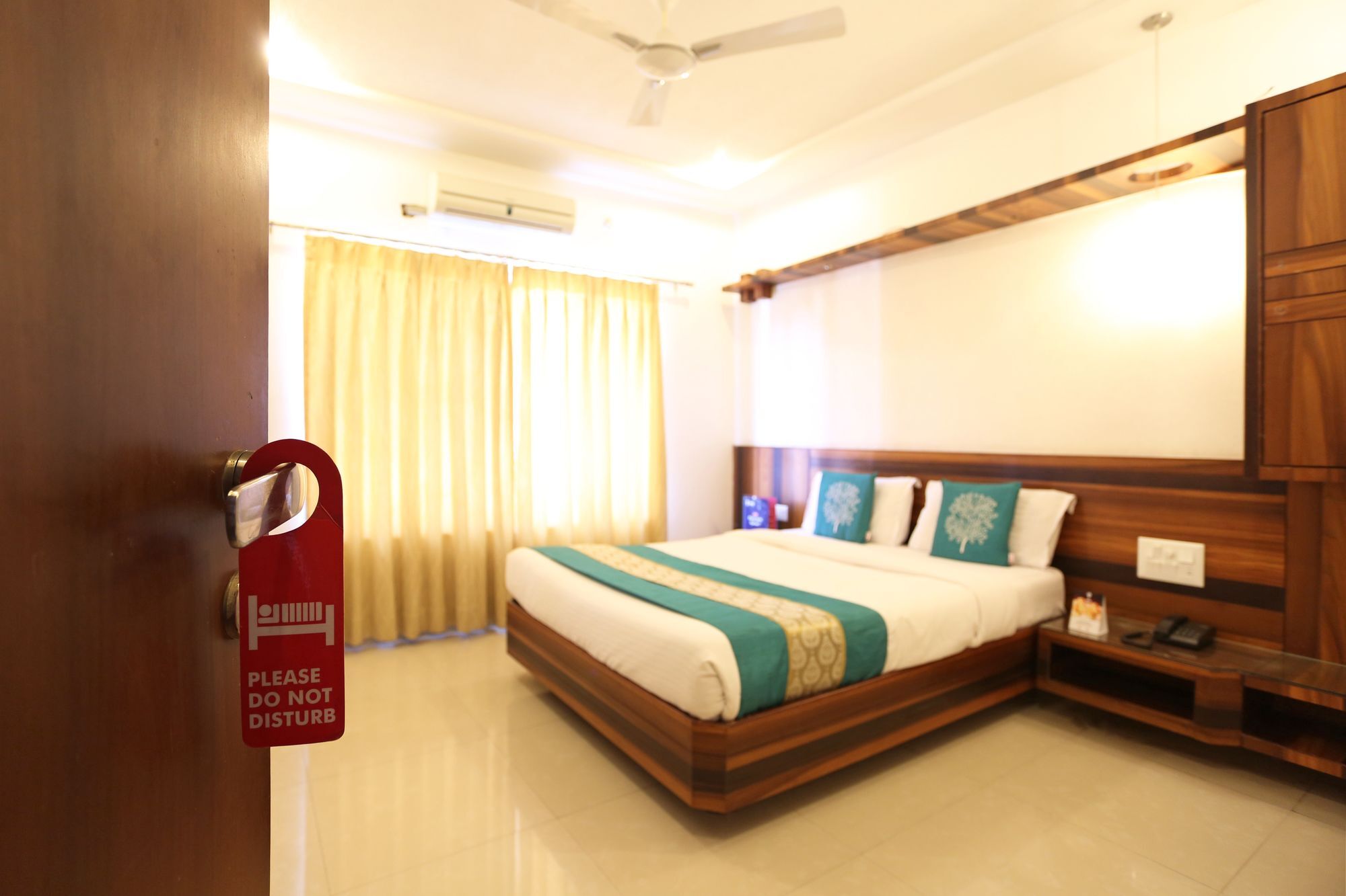 Collection O Satyan Inn Shirdi Extérieur photo